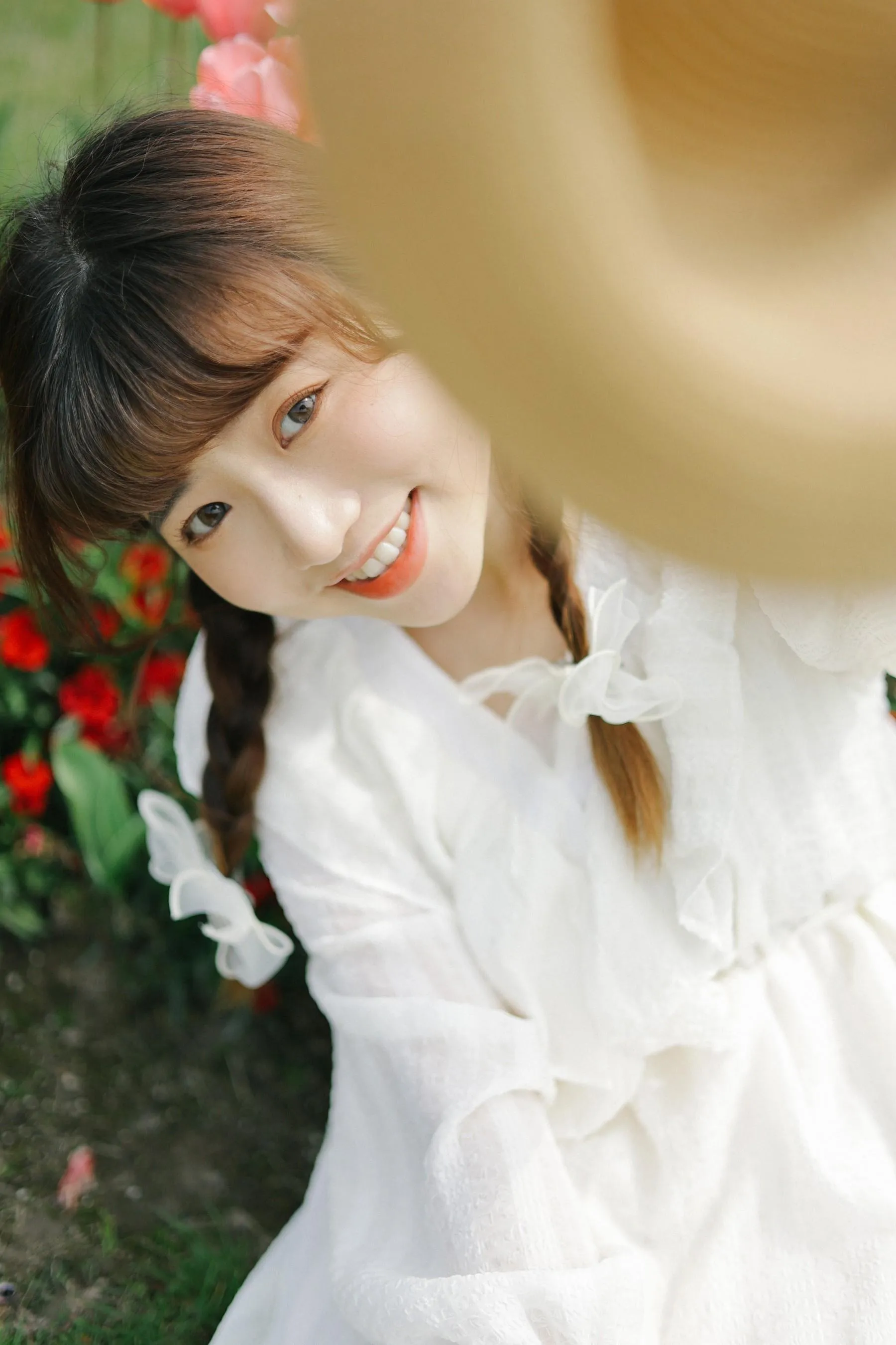 [YITUYU艺图语]2022.09.10 郁金香花开 蓝胖子- [28P]插图6
